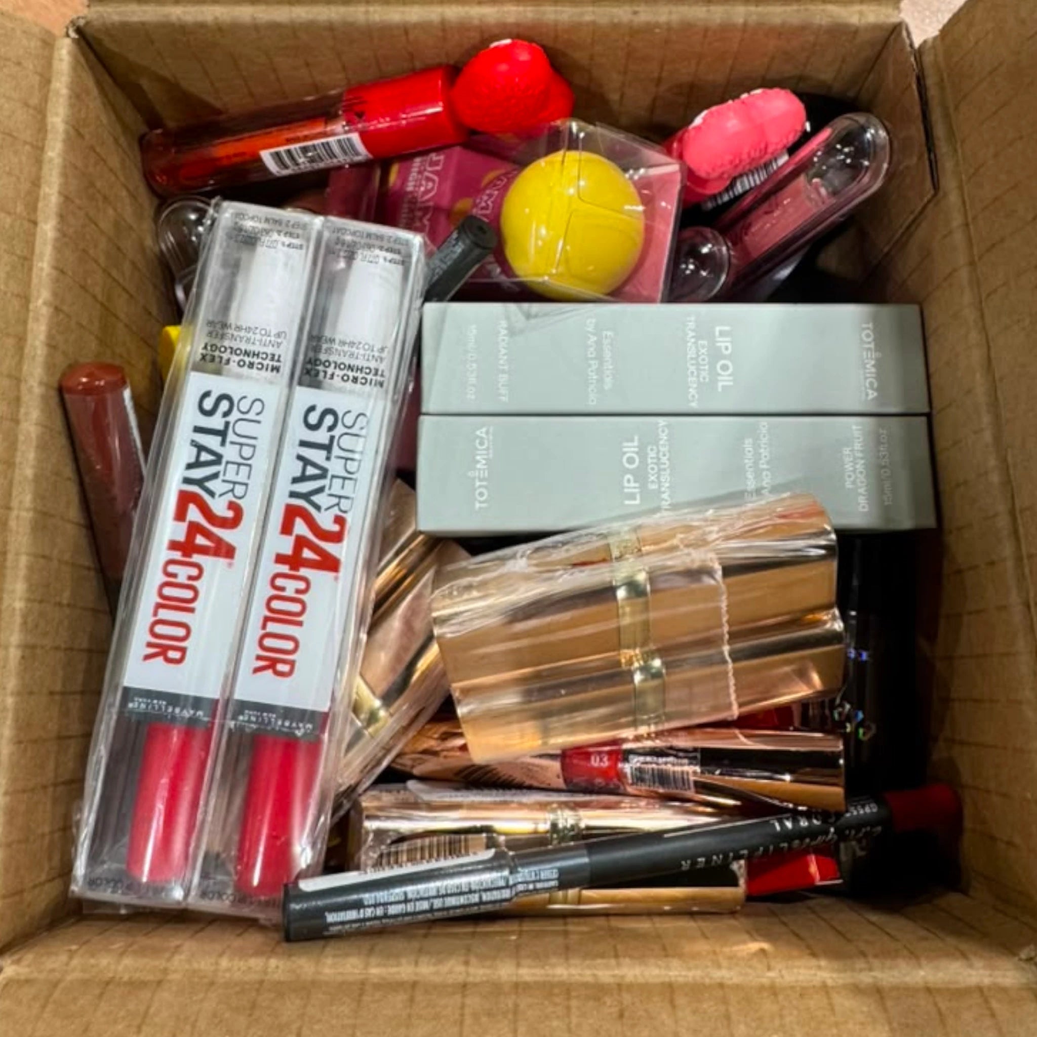 Caja mezclada de labiales surtidos, 52 unidades